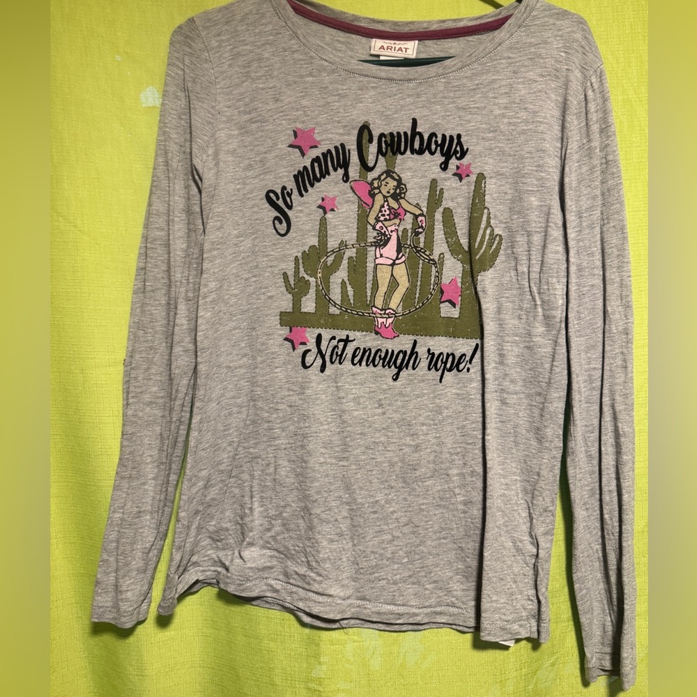 Ariat Heather Gray Tee with Graphic Design